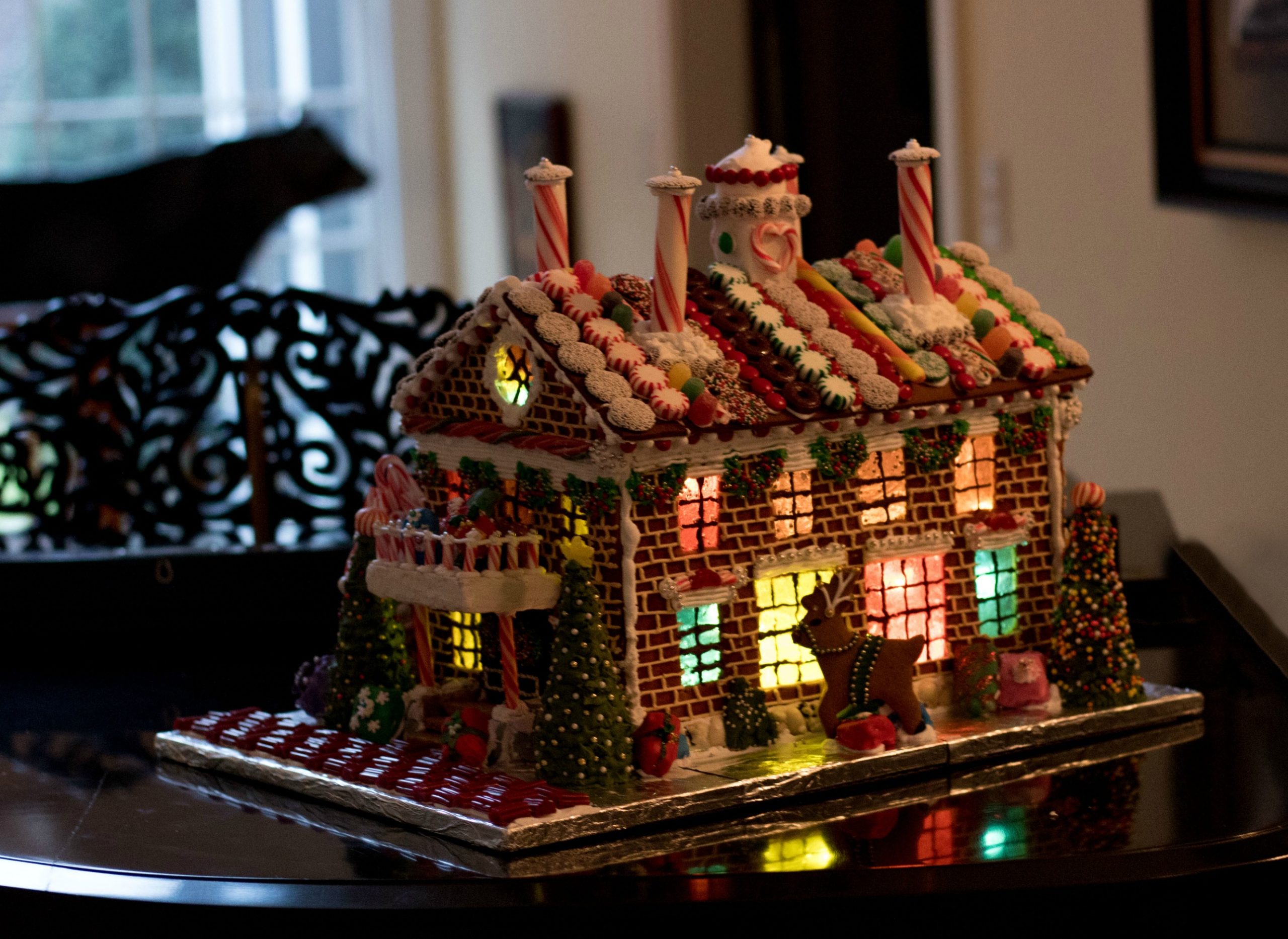 gingerbread townhalllll9381 Gibbet Hill Grill